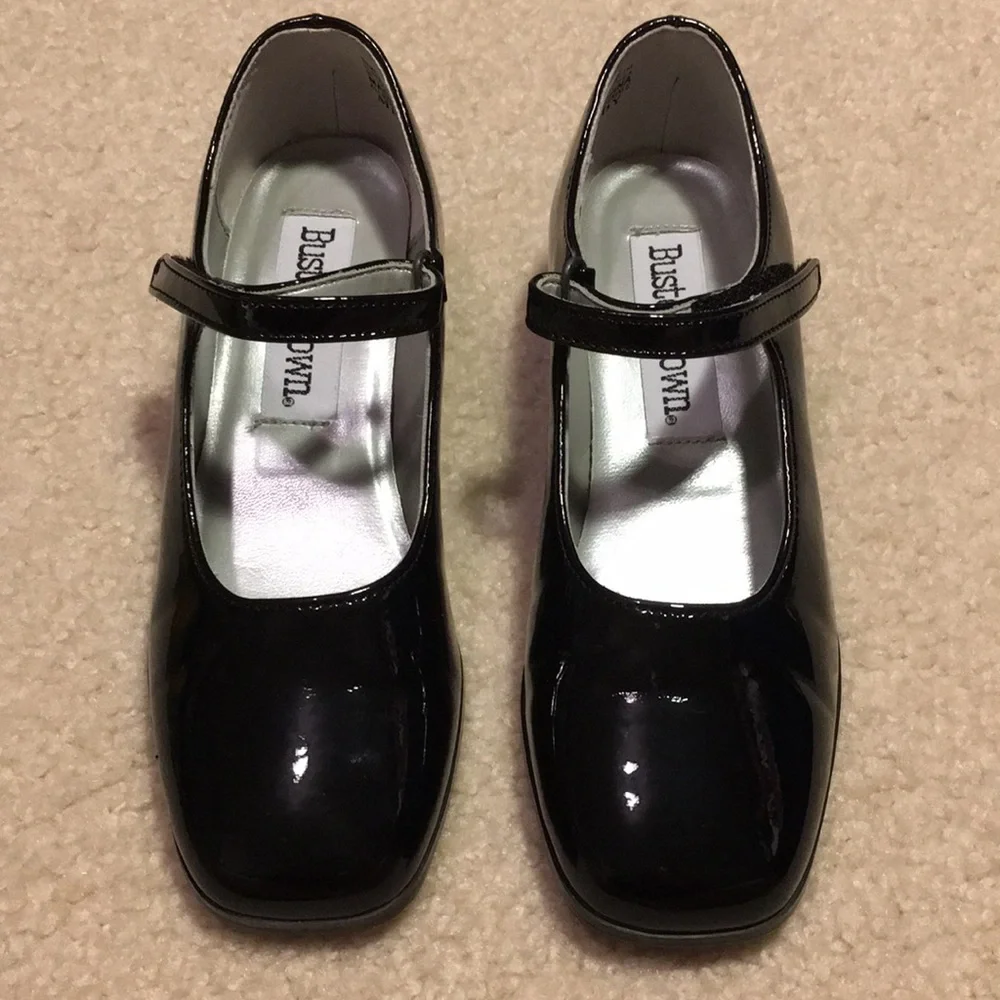 NIB Buster Brown girls dress shoes
